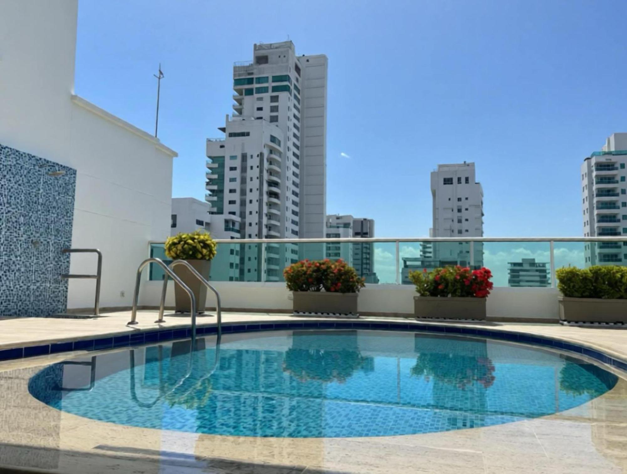 Tres - Vista Al Mar *